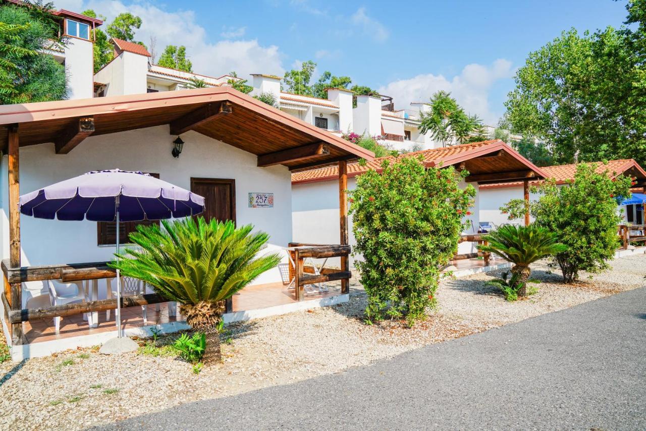 Villaggio Residence Bahja Paola Bagian luar foto