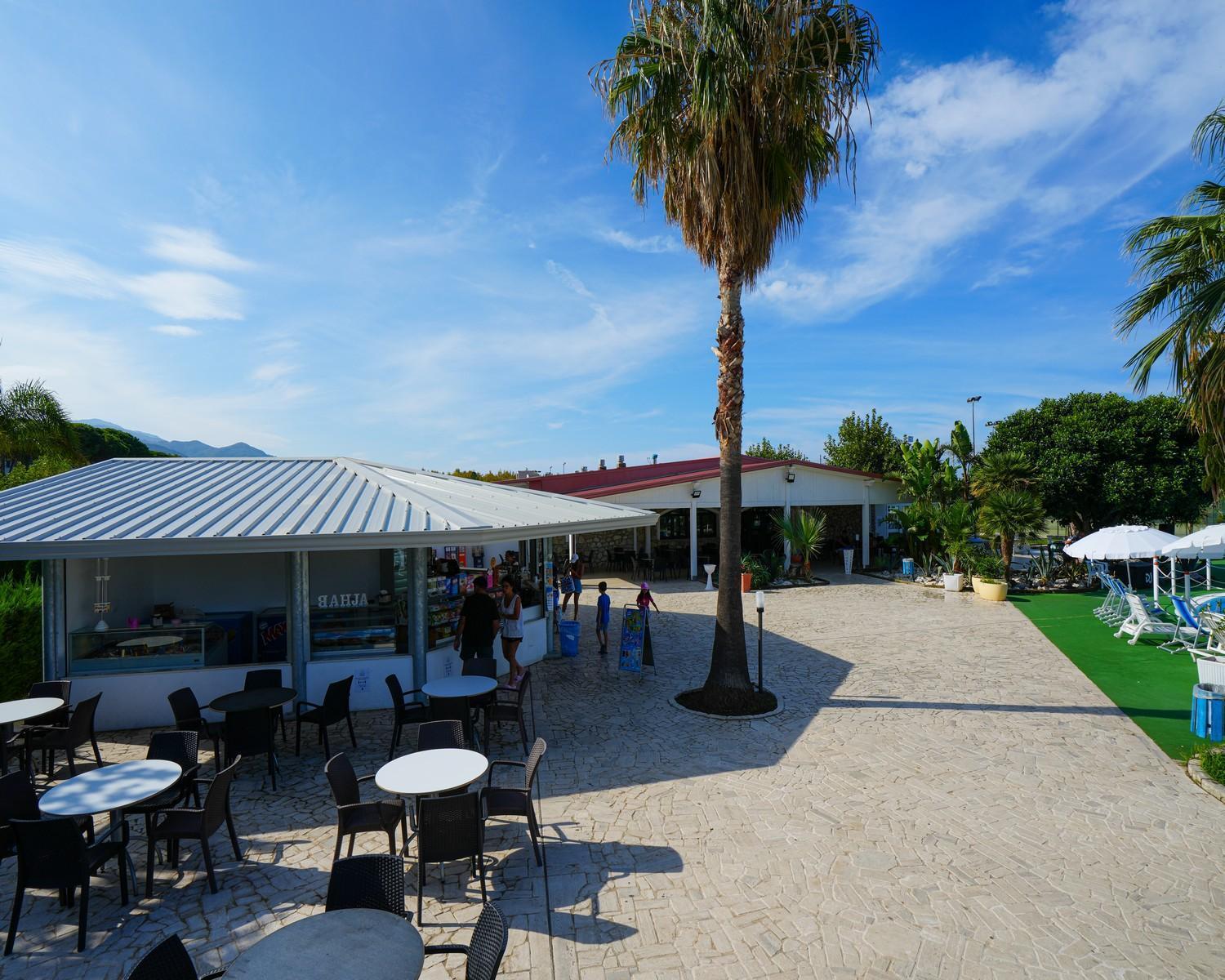 Villaggio Residence Bahja Paola Bagian luar foto