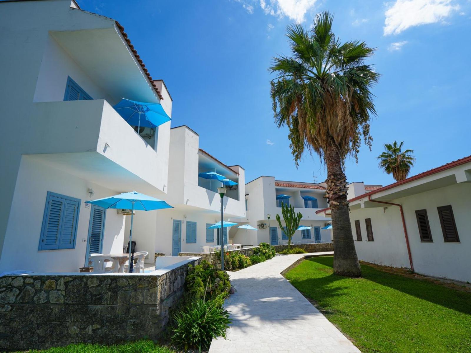 Villaggio Residence Bahja Paola Bagian luar foto